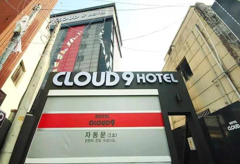 Motelli Gimhae Buwondong Cloud Nine