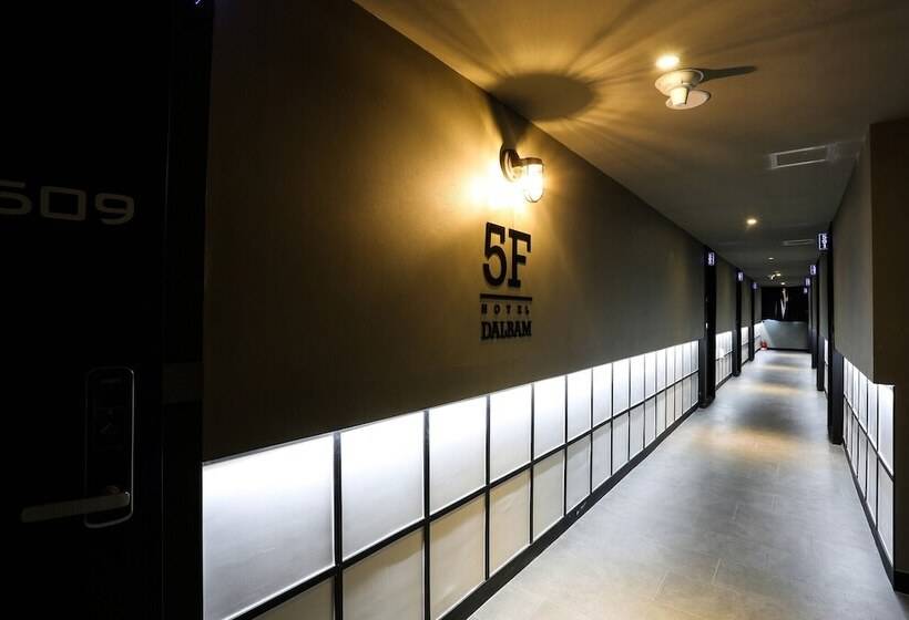 Motel Seocheon Dalbam