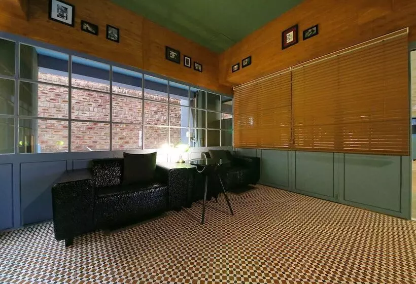 مُتل Suwon City Hall Stn Soseol Smith