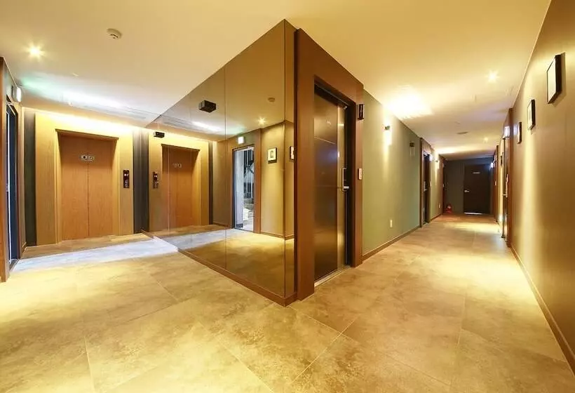 مُتل Suwon City Hall Stn Soseol Smith