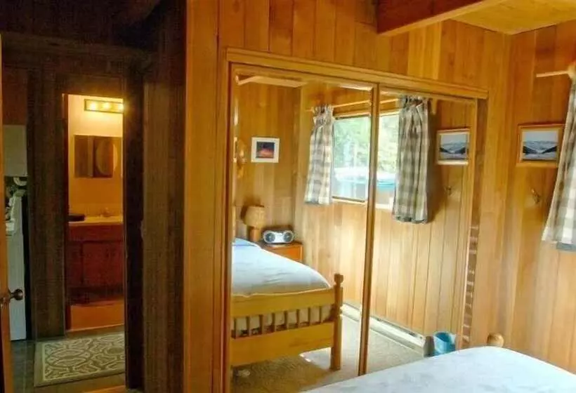 Mt Baker Lodging Cabin 53 Sleeps 6
