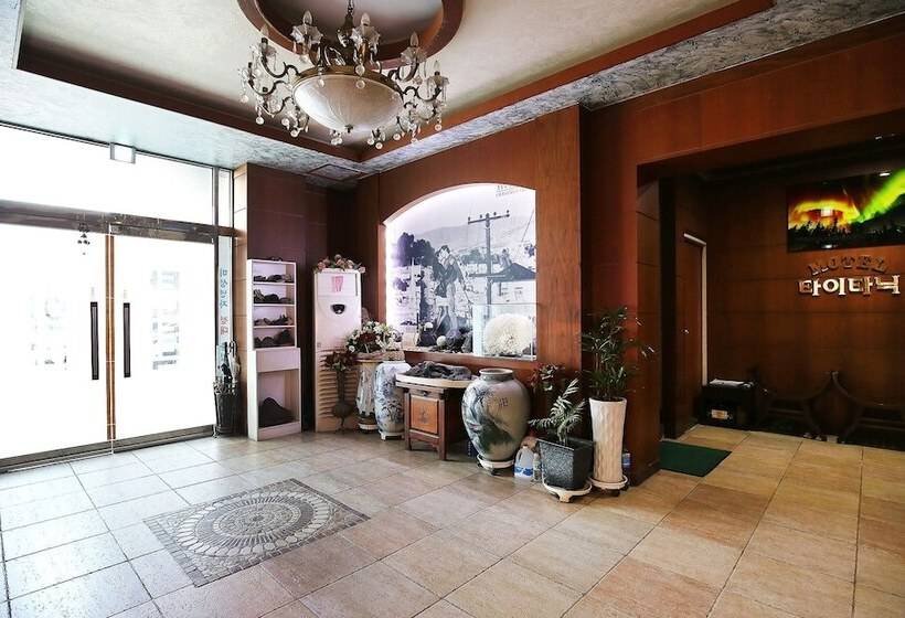 Nonsan Titanic Motel