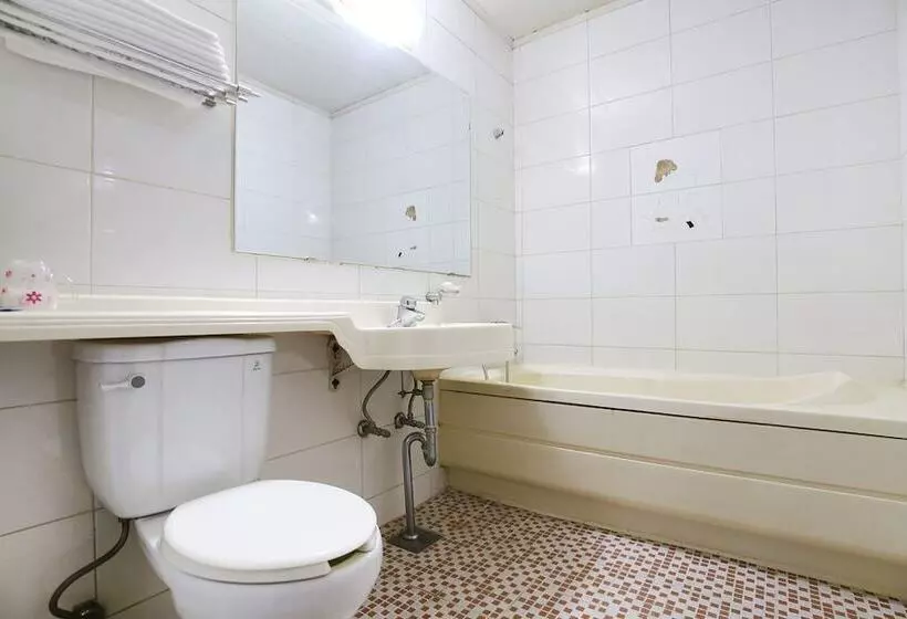 Nonsan Titanic Motel