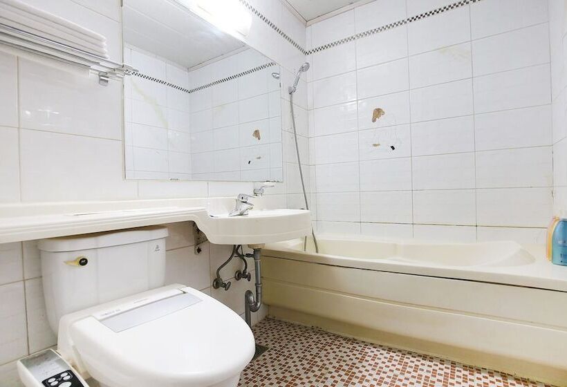 Nonsan Titanic Motel