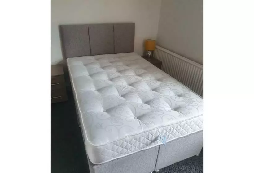 Majatalo Townhouse @ 33 Kinver Street Stoke