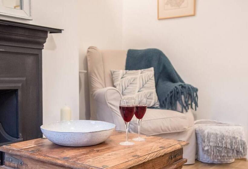 Railway Cottage, Aldeburgh