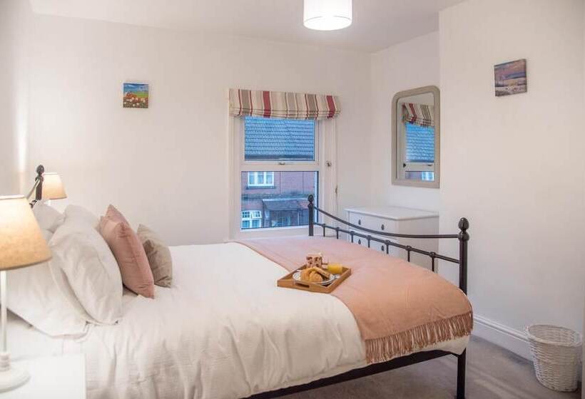 Railway Cottage, Aldeburgh