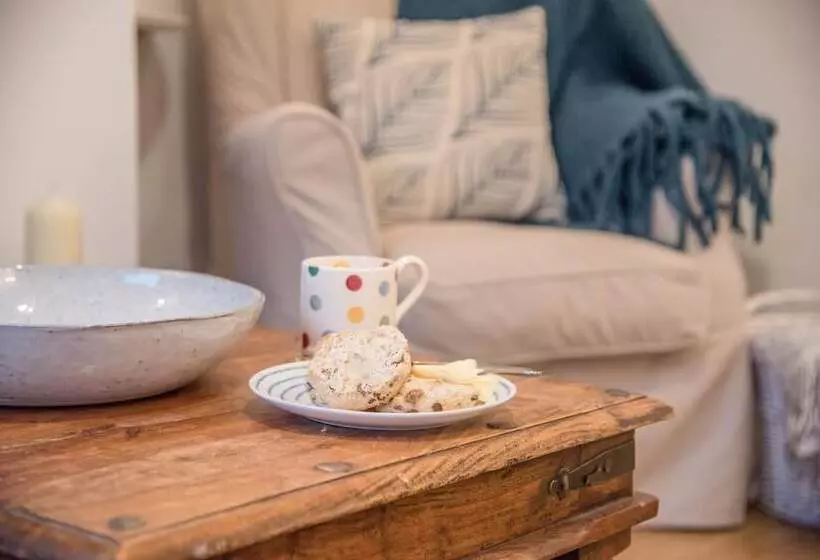 Railway Cottage, Aldeburgh