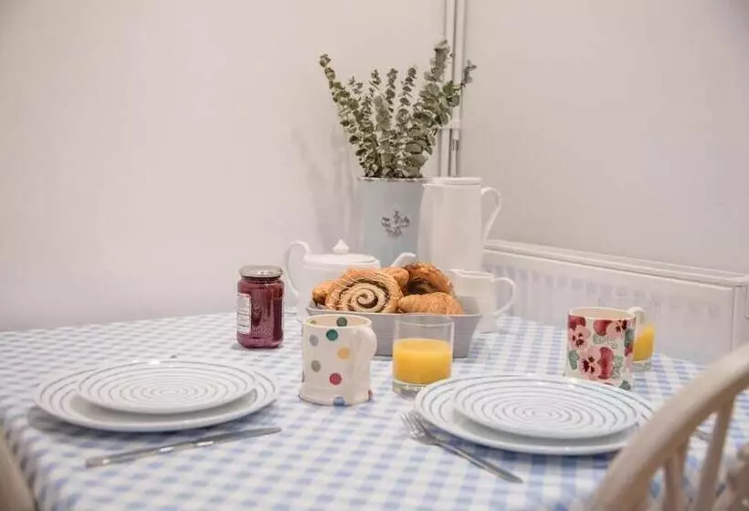 Railway Cottage, Aldeburgh
