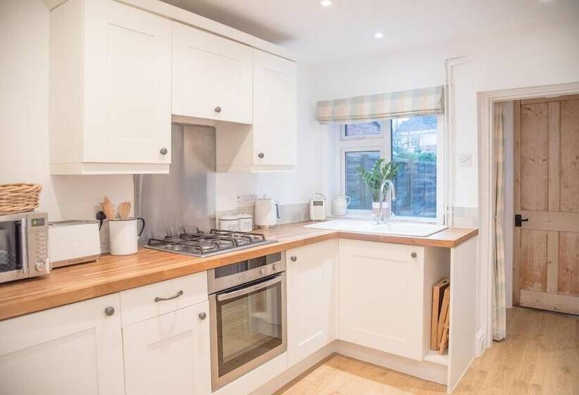 Railway Cottage, Aldeburgh