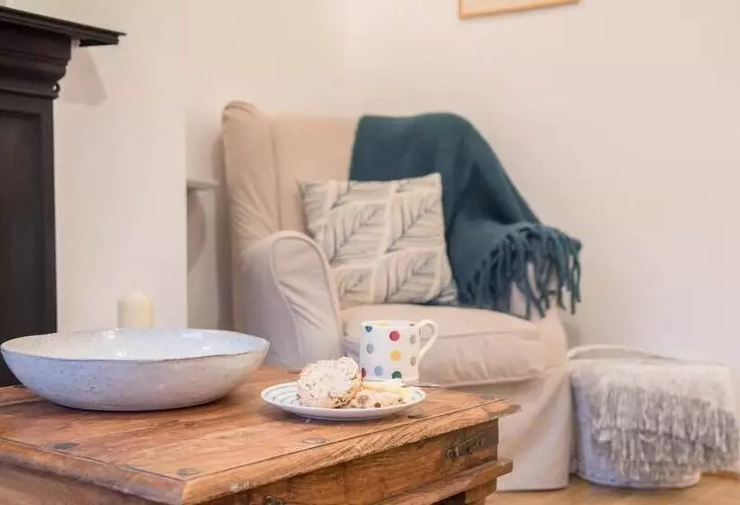 Railway Cottage, Aldeburgh