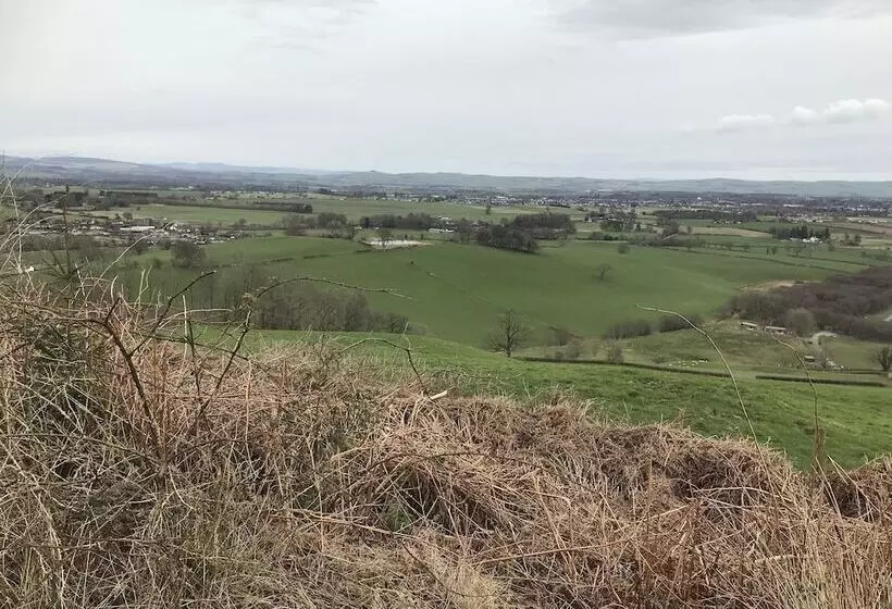 Romantic Shepherds Hut At Jacquies B And B