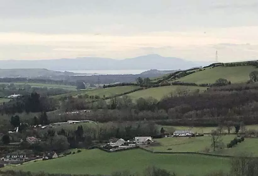 Romantic Shepherds Hut At Jacquies B And B