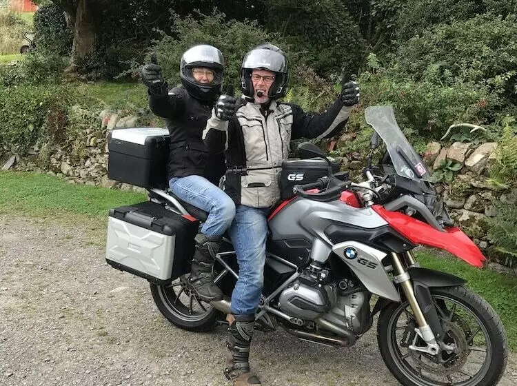 Romantic Shepherds Hut At Jacquies B And B