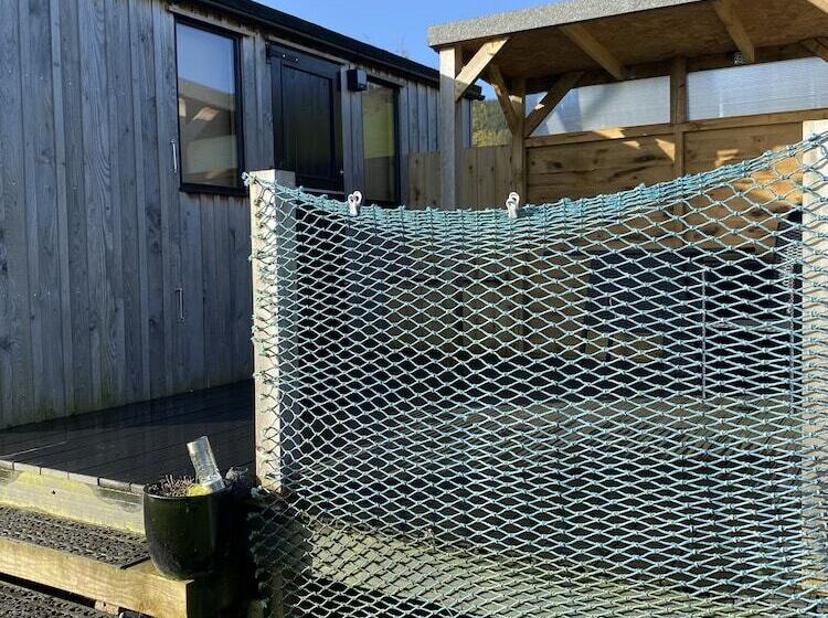 Romantic Shepherds Hut At Jacquies B And B