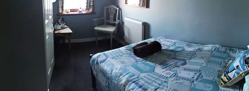 The Hut Sea Front Inn