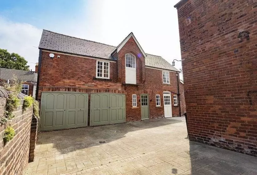 The Olde Coach House