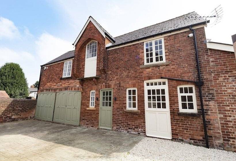 The Olde Coach House