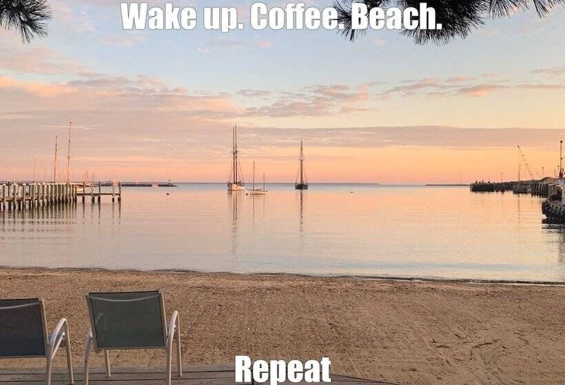 Vineyard Harbor Motel Private Beach
