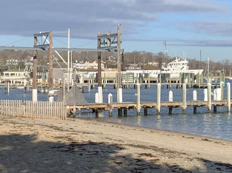 Vineyard Harbor Motel Private Beach