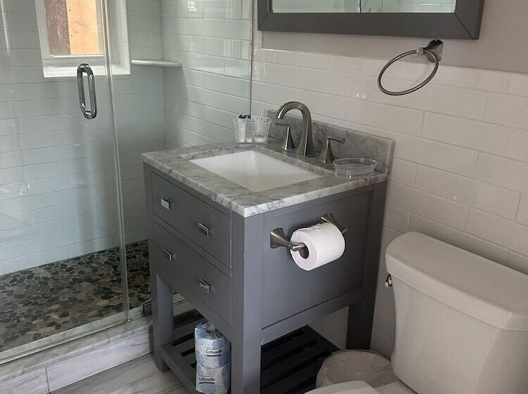 Vineyard Harbor Motel Private Beach