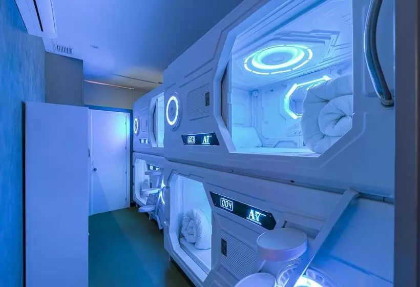 Art Seven Hostel Capsules