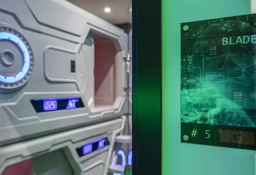 Art Seven Hostel Capsules