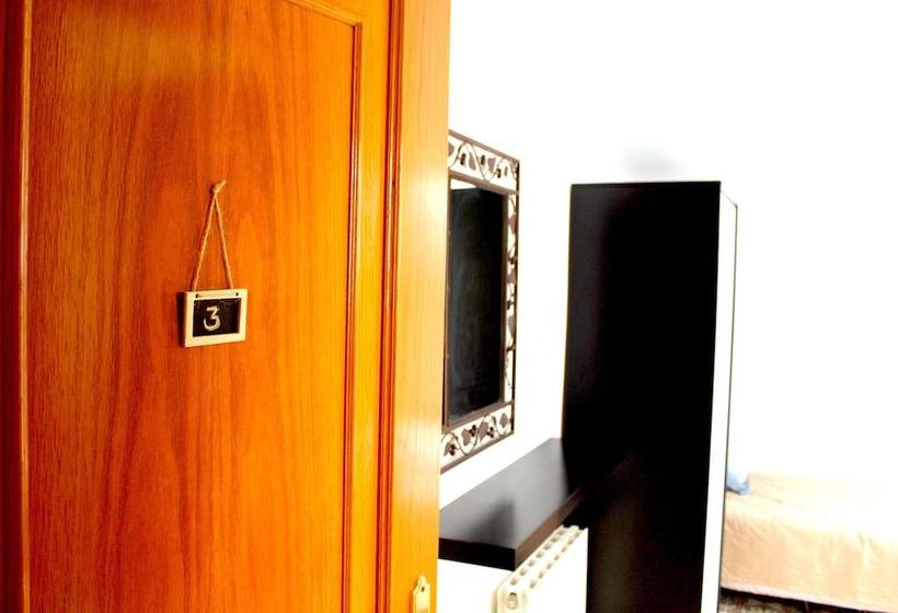 민박 Hostal Burriac