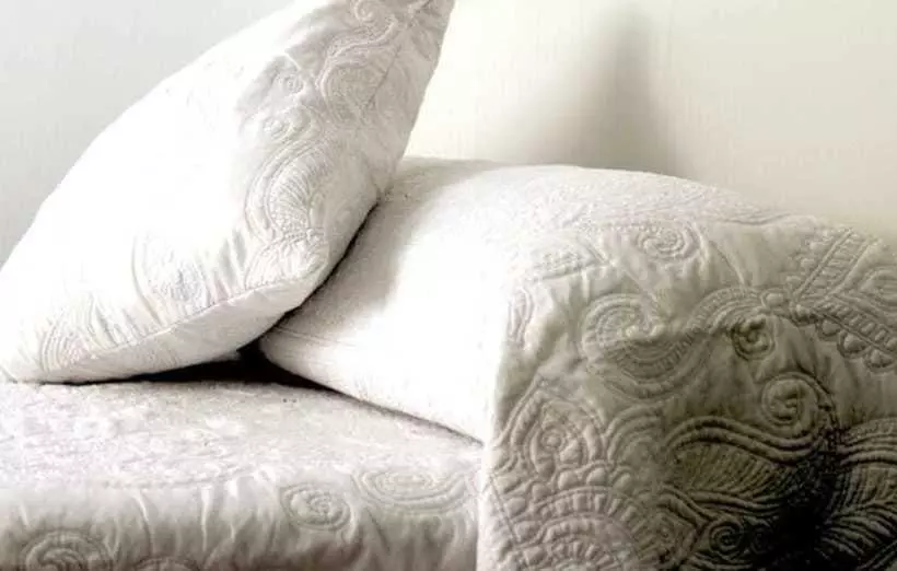 تختخواب و صبحانه Hostal Burriac