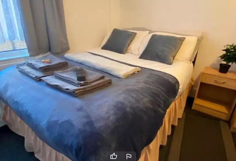 Aamiaismajoitus (B&B) Tudor Lodge  Redcar Beach