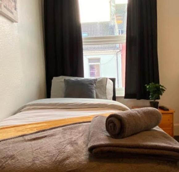 مبيت وإفطار Tudor Lodge Redcar Beach