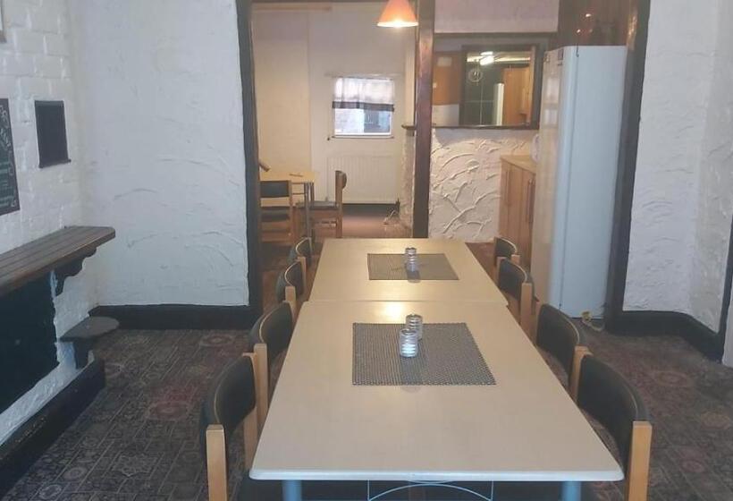 مبيت وإفطار Tudor Lodge Redcar Beach