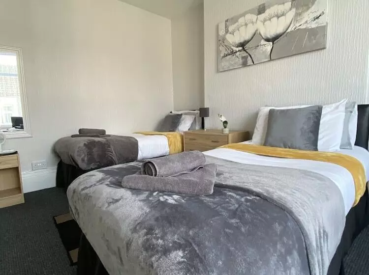 Aamiaismajoitus (B&B) Tudor Lodge  Redcar Beach