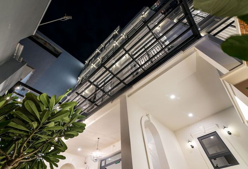 Cozrum Homes The Gallery Residence