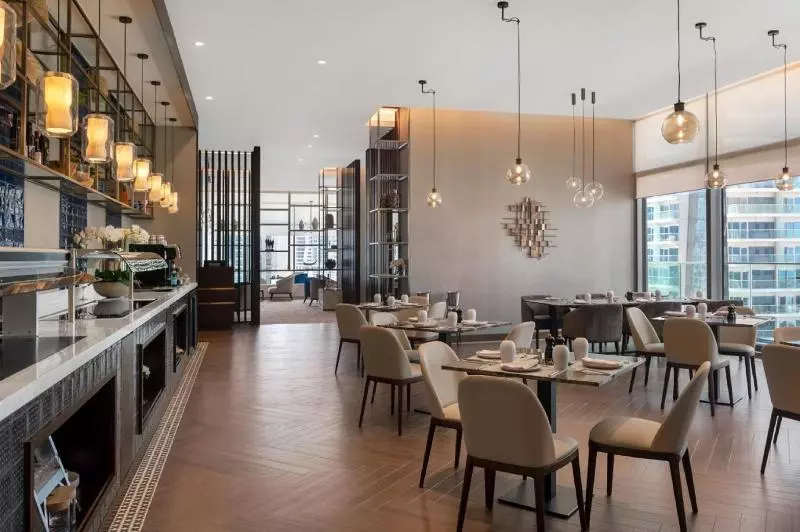 هتل Jumeirah Living Marina Gate Dubai
