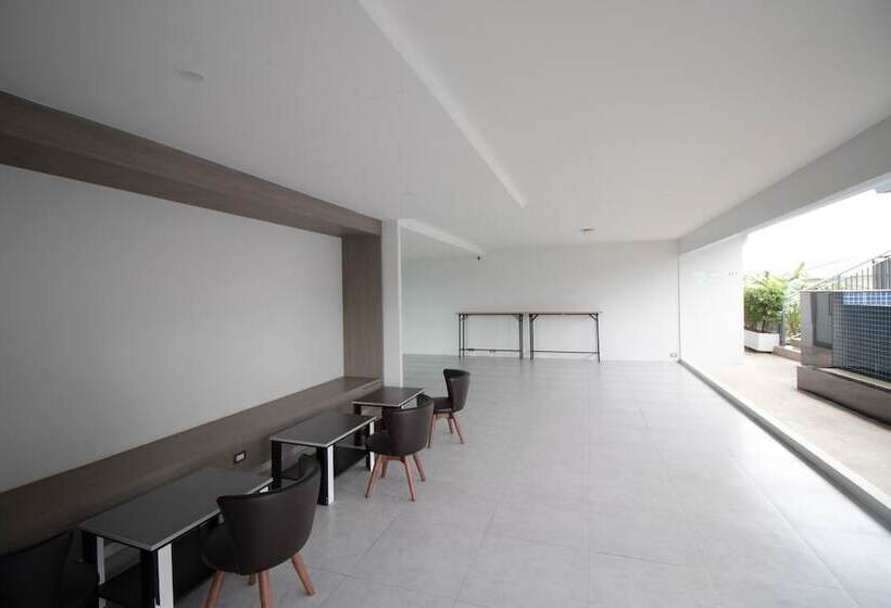 Отель Phavina Grand Boutique