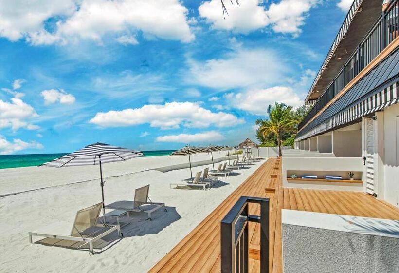 Отель Seaside At Anna Maria Island Inn