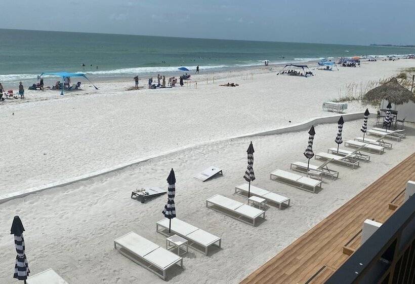 Отель Seaside At Anna Maria Island Inn
