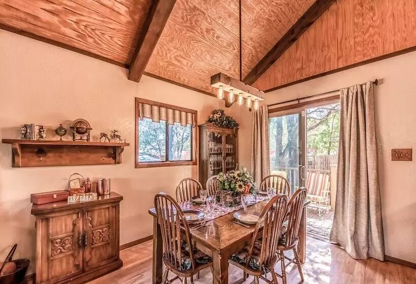 Mockingbird Cabin
