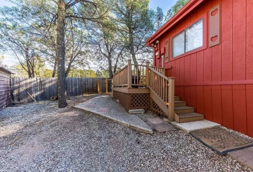 Mockingbird Cabin