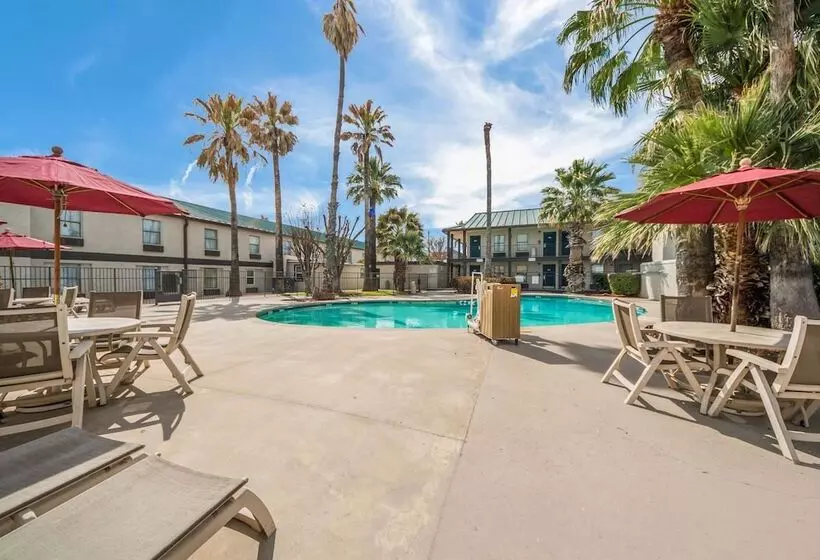 مُتل Studio 6 Laredo, Tx  North I35