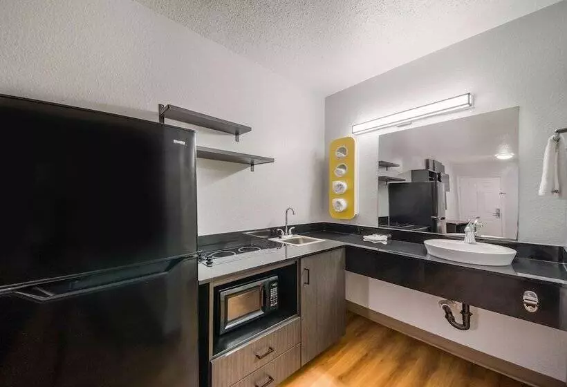 مُتل Studio 6 Laredo, Tx  North I35