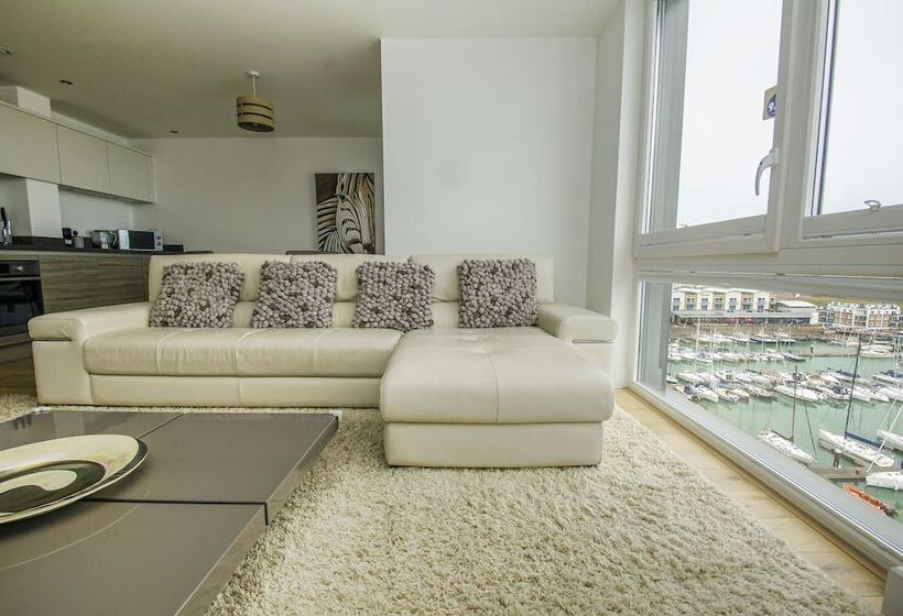 Orion Marina Sea View Parking By Brighton Holiday Lets