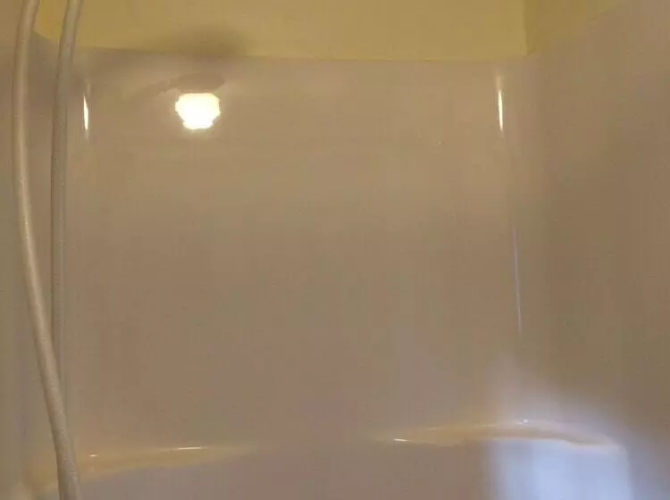 Perry S Motel And Cottages