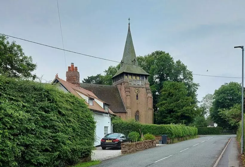 Saughall Mill Farm Cottage