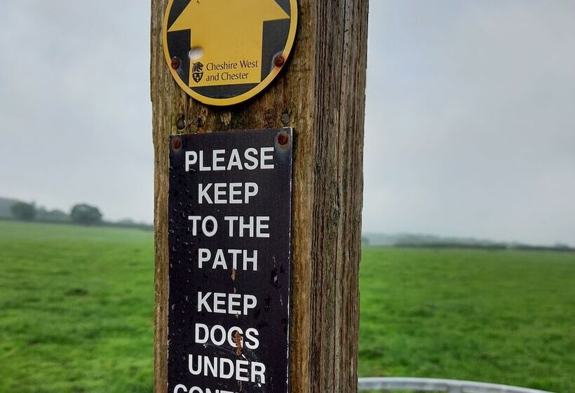 Saughall Mill Farm Cottage