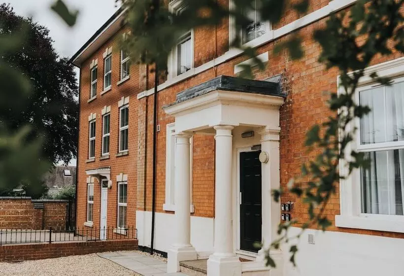 The Stay Company, Dalby House