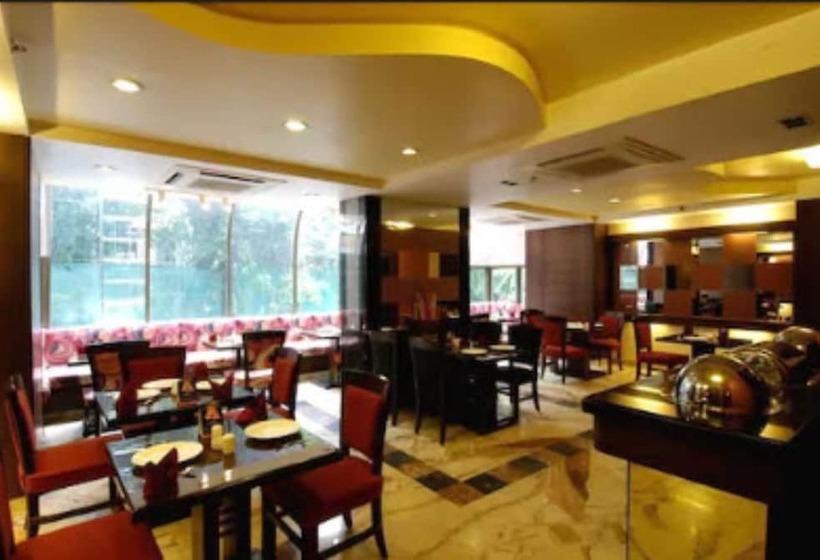 Отель Airport International Mumbai