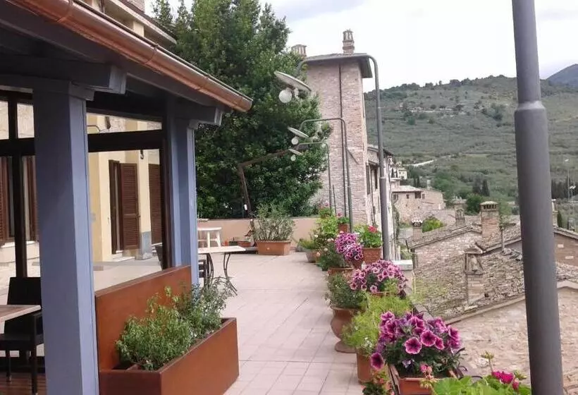 호텔 Albergo Il Cacciatore