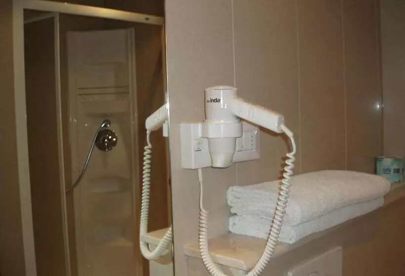 호텔 Albergo Il Cacciatore